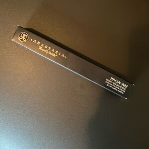 NIB Anastasia Beverly Hills Brow wiz Brunette